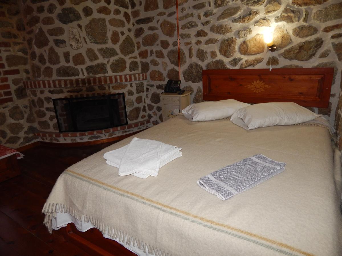 Ξενώνας Αριάδνη - Guesthouse Ariadni Lemos ภายนอก รูปภาพ