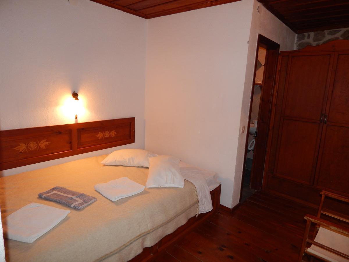 Ξενώνας Αριάδνη - Guesthouse Ariadni Lemos ภายนอก รูปภาพ